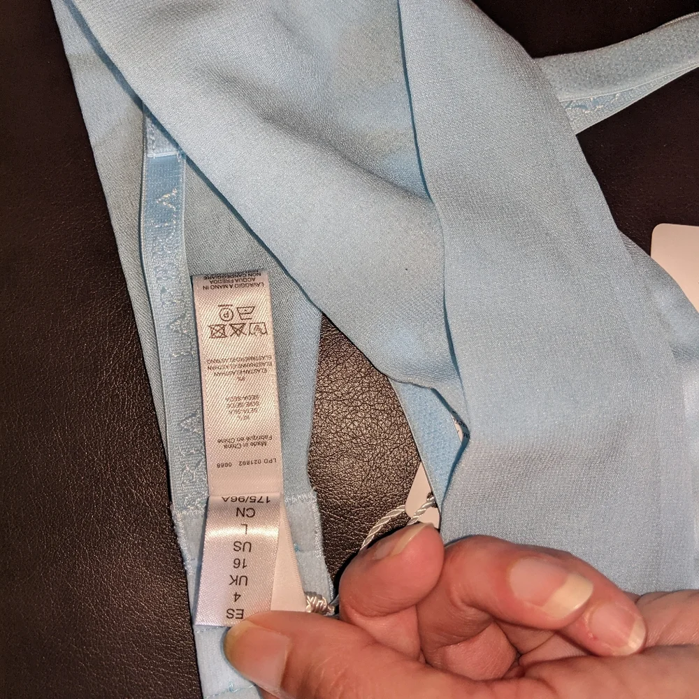 La Perla pale blue silk garter belt 4( Large) NWT - Picture 5 of 5